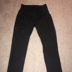 Lululemon leggings size 6